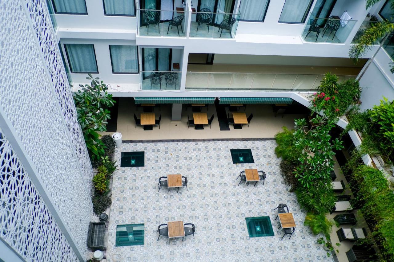 Zenseana Resort & Spa - Sha Plus Patong Exterior photo